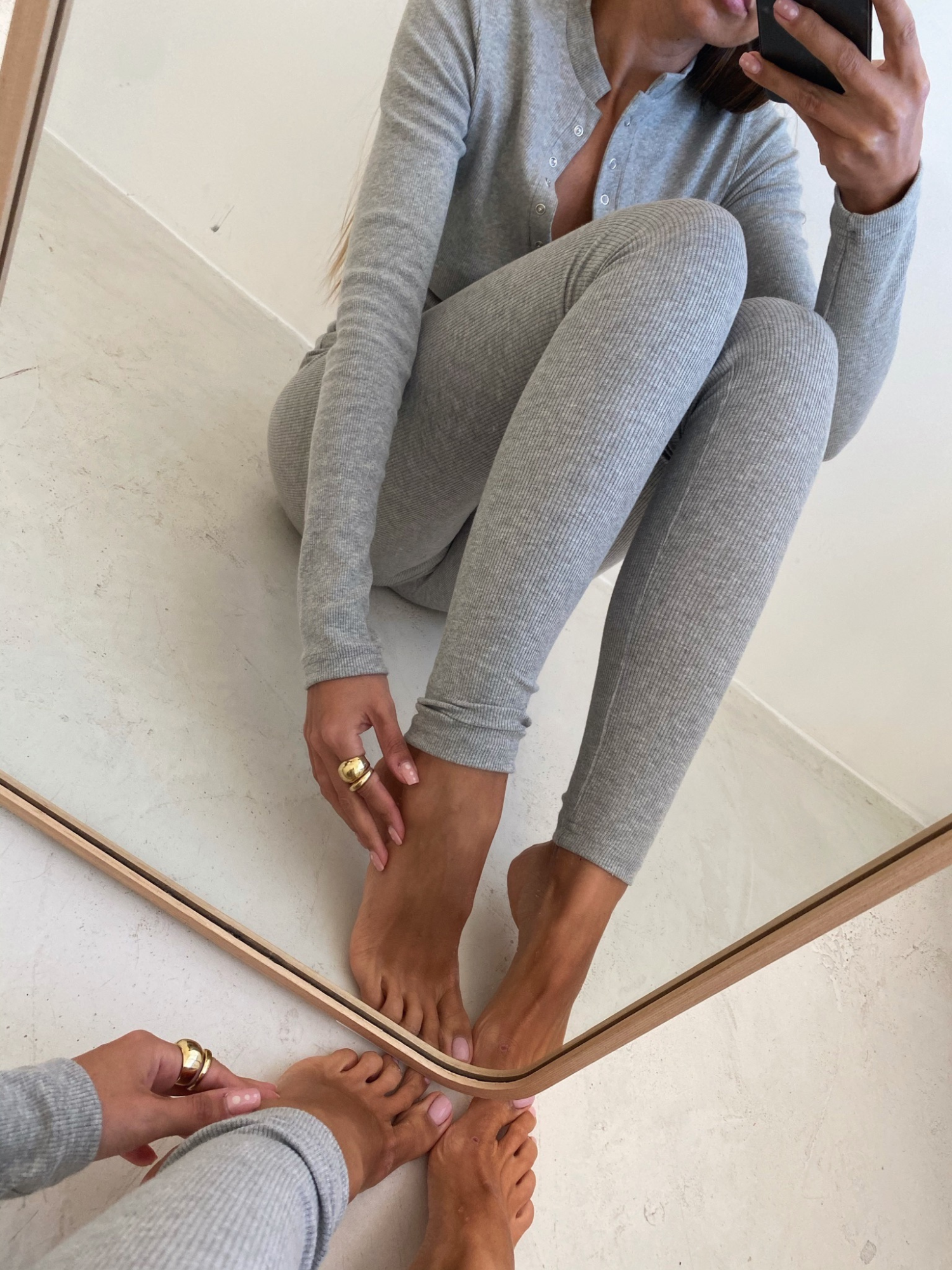 RIBBED GREY LEGGINS