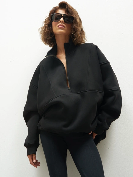 CHILL BLACK SWEATSHIRT 