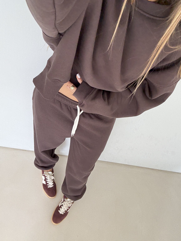 JOGGERY RUBY BROWN