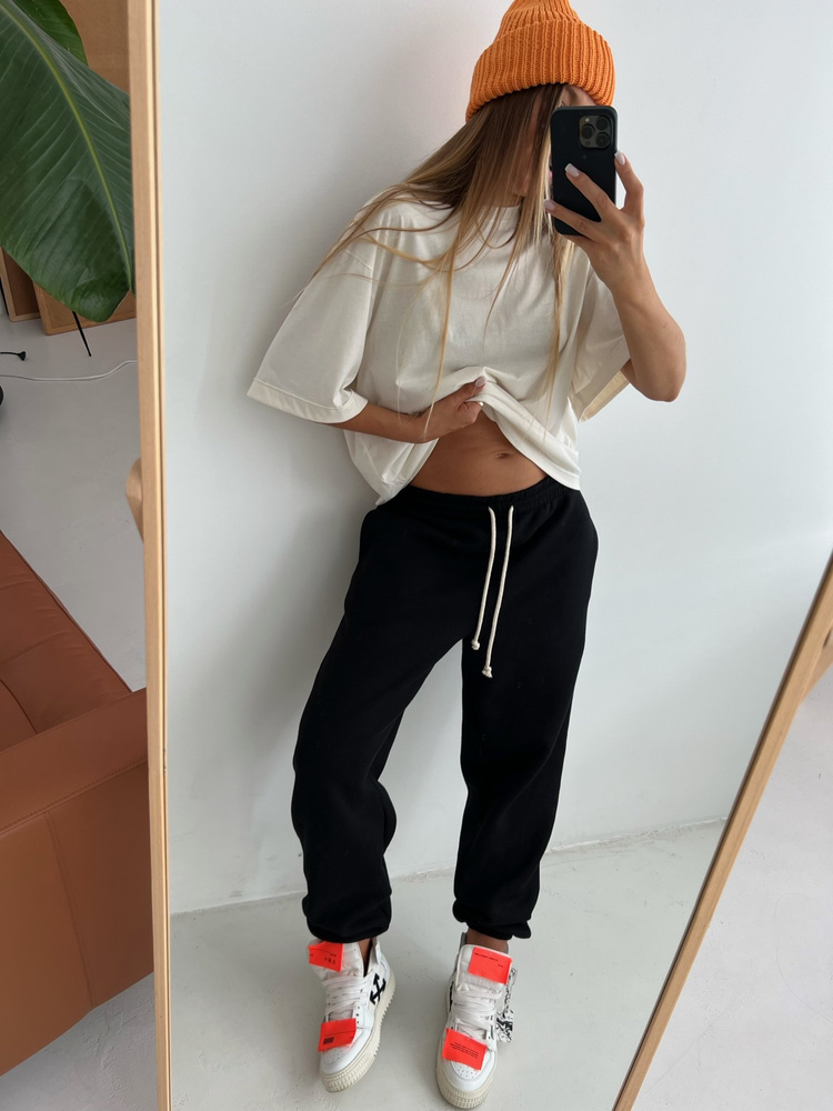 RUBY BLACK JOGGERS