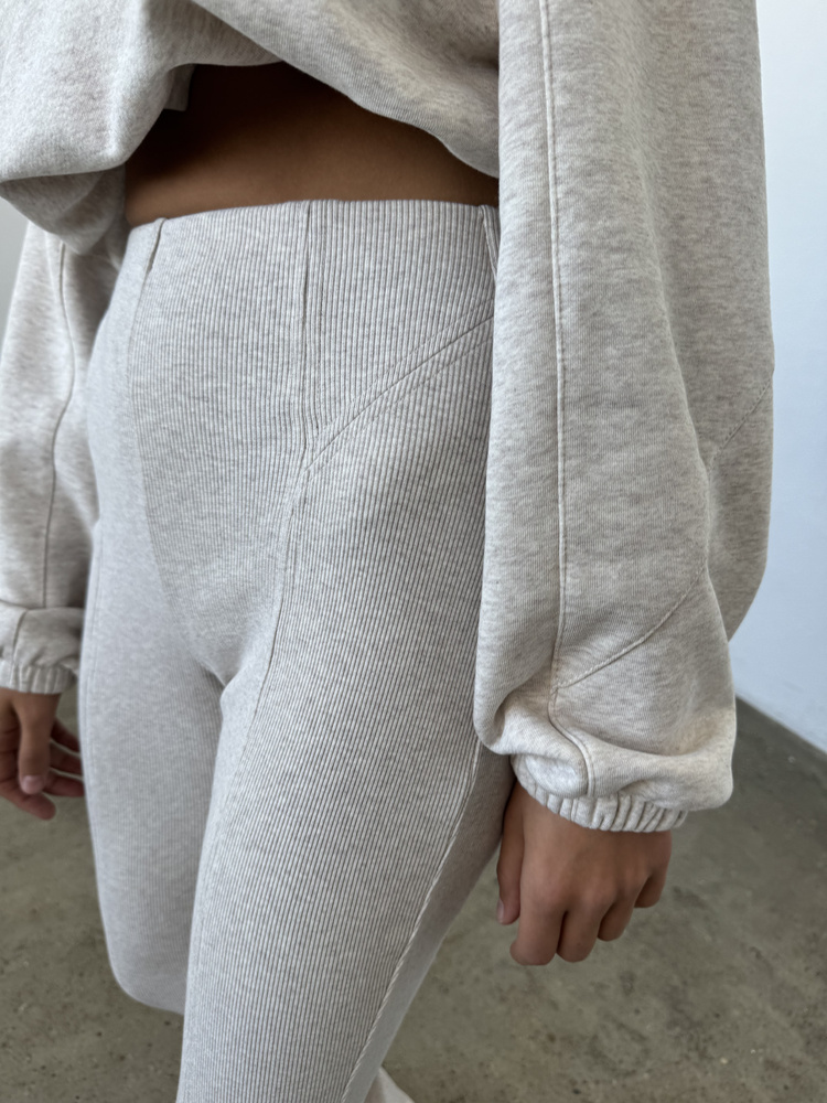 REMY SHORT NATURAL SWEATSHIRT