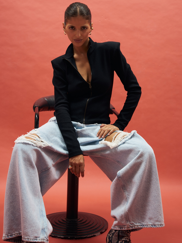 VIVIAN ZIP BLACK LONGSLEEVE