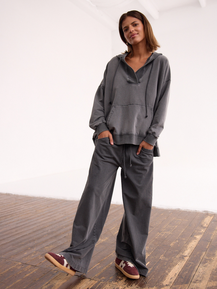 WES GREY HOODIE