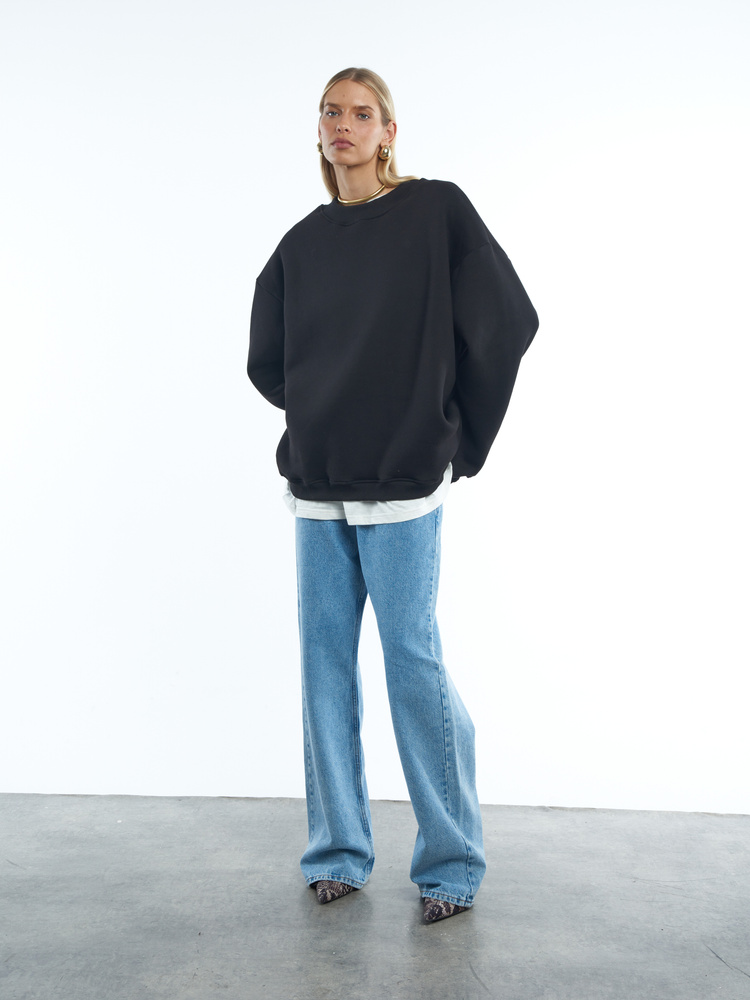 BLACK SWEATSHIRT 