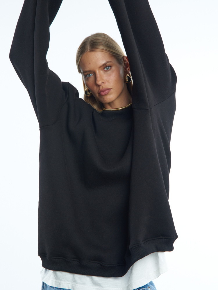 BLACK SWEATSHIRT 