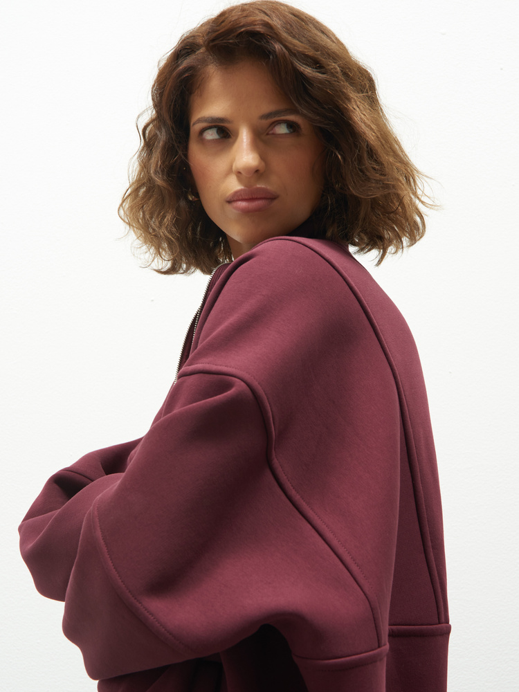 CHILL RED WINE SWEATSHIRT