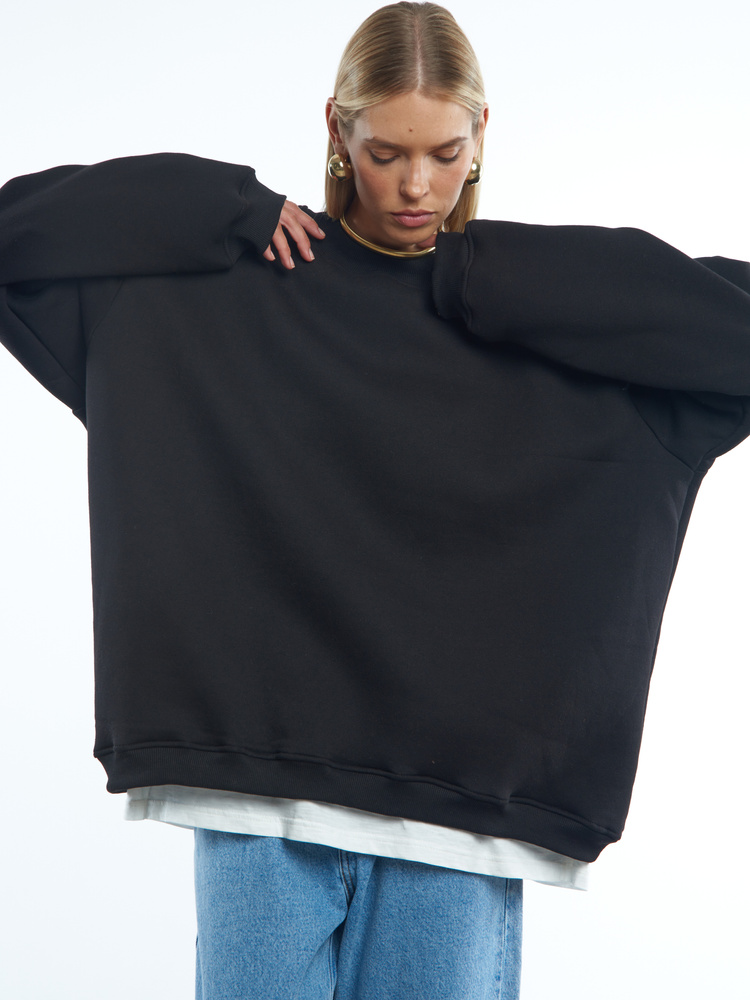 BLACK SWEATSHIRT 