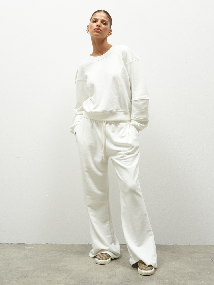 ELLIE CREAM SWEATSHIRT