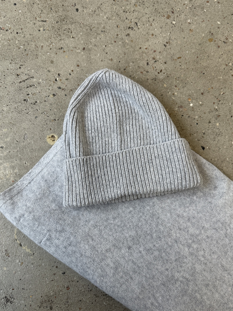 CASHMERE GREY BEANIE