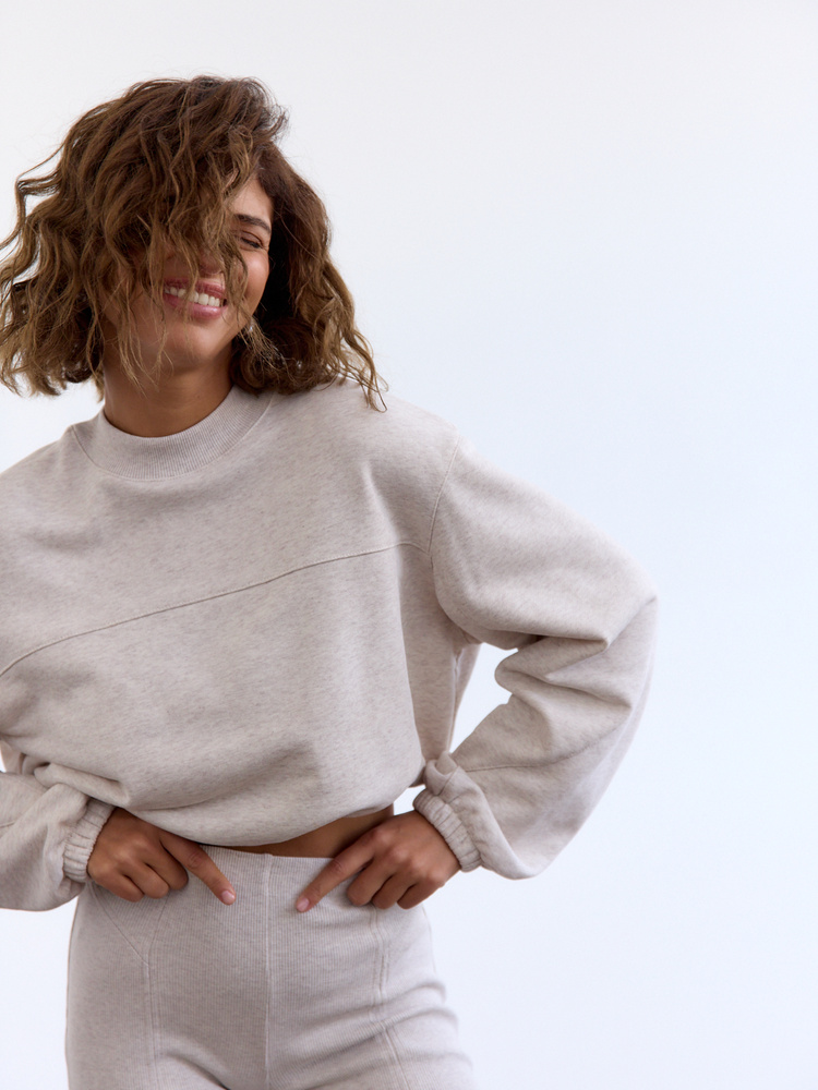 REMY SHORT NATURAL SWEATSHIRT