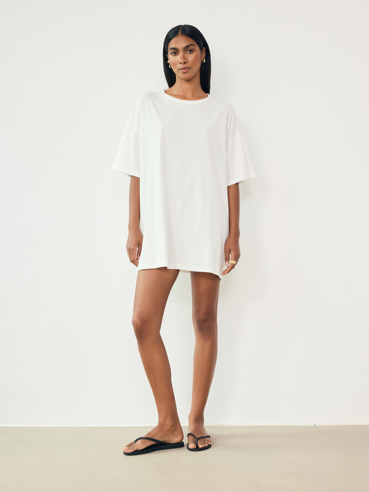 BOYFRIEND CREAM T-SHIRT