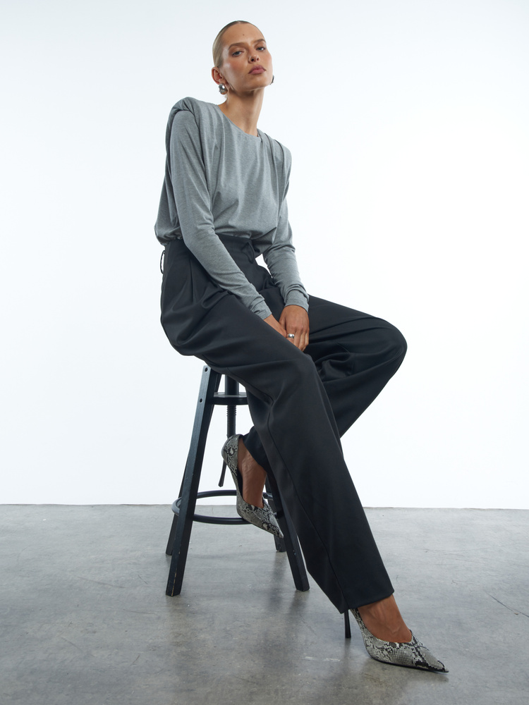 KAIA DARK GREY LONGSLEEVE