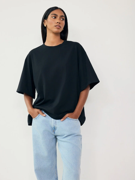 O-NECK BLACK T-SHIRT 