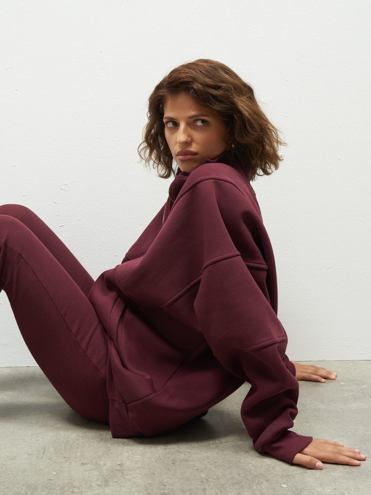 CHILL RED WINE SWEATSHIRT