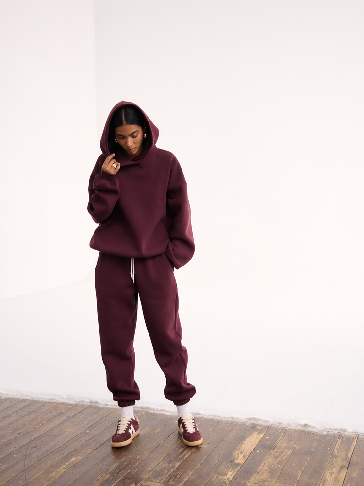 PADDED RED WINE JOGGERS