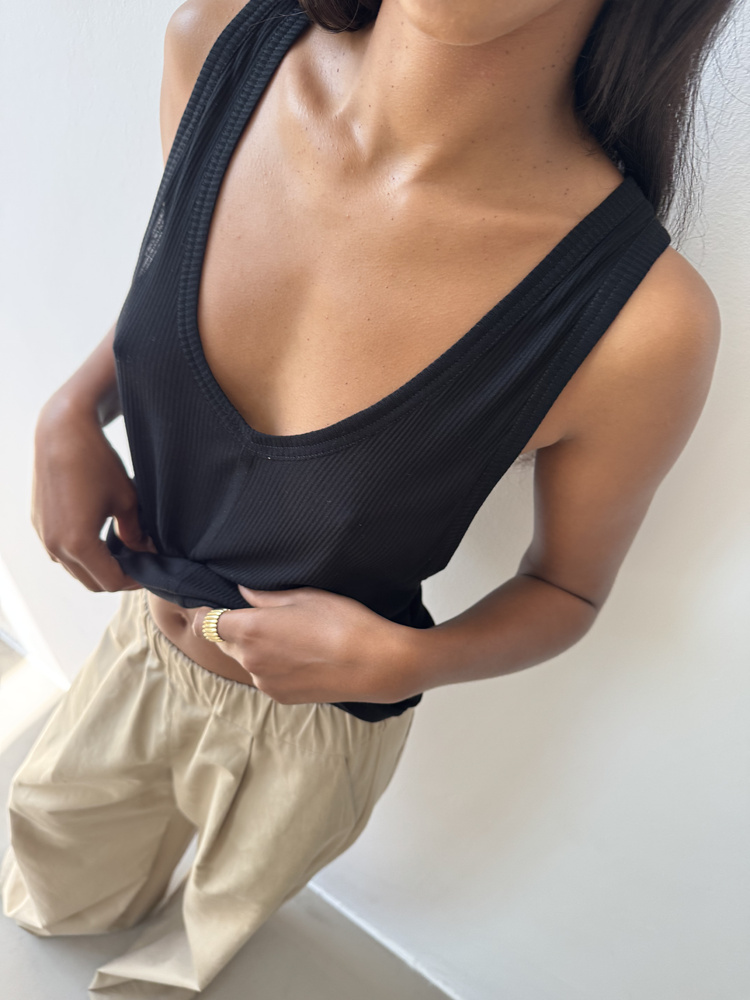 TOP PURE BLACK