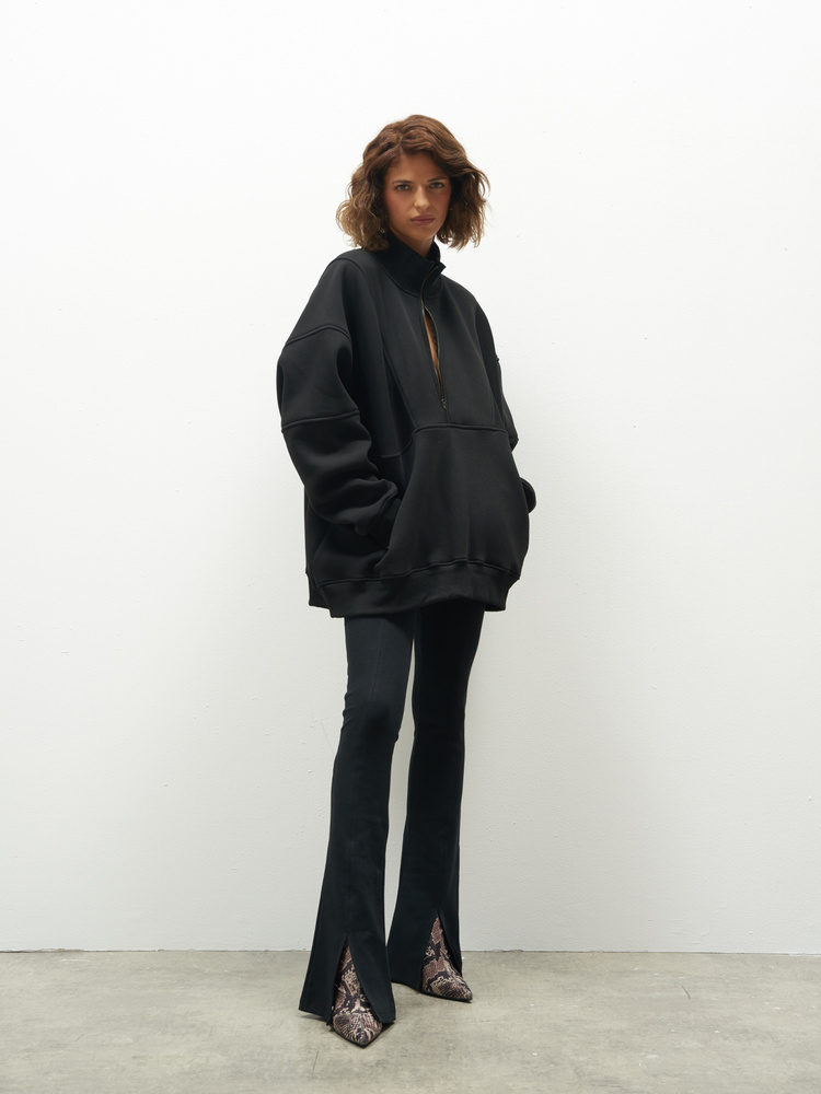 CHILL BLACK SWEATSHIRT 
