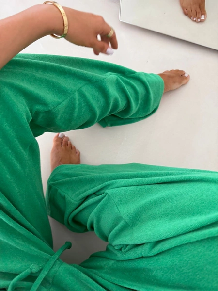 ARLO GREEN FROTTE PANTS