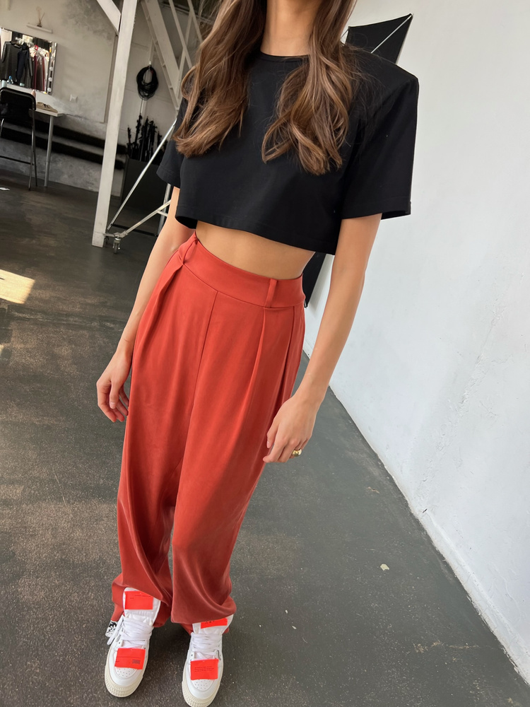 PADDED BLACK TOP
