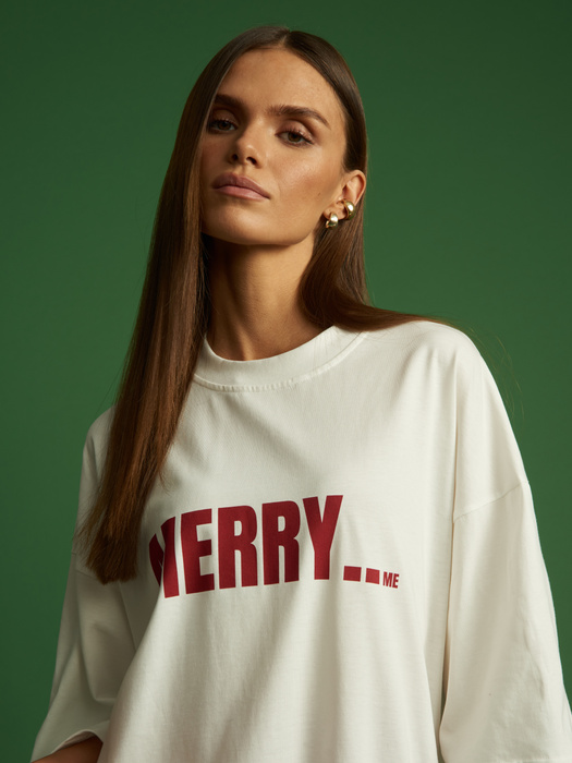MERRY ME OVERSIZE T-SHIRT