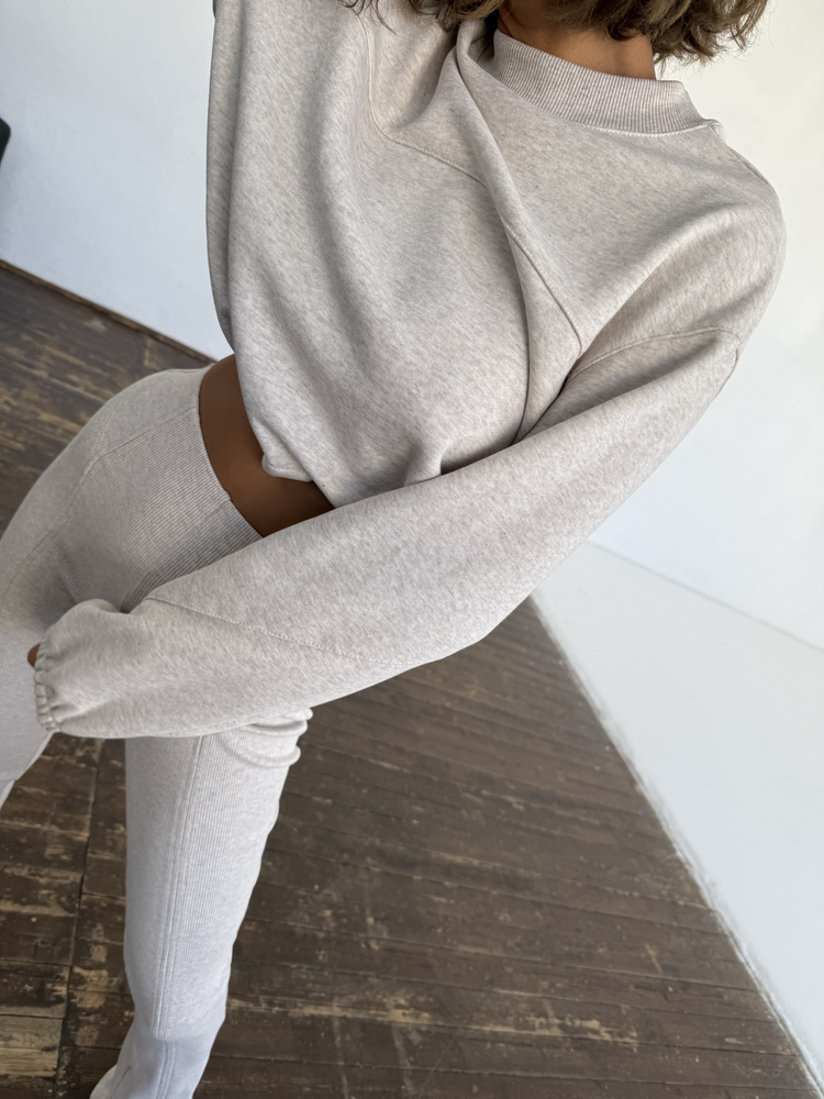 REMY SHORT NATURAL SWEATSHIRT